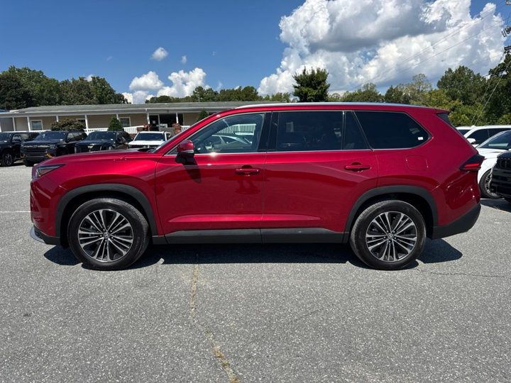 2020 Toyota Highlander, Your photo 2