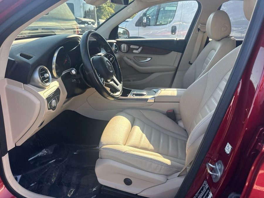 Mercedes-Benz GLC 300, Your photo 1