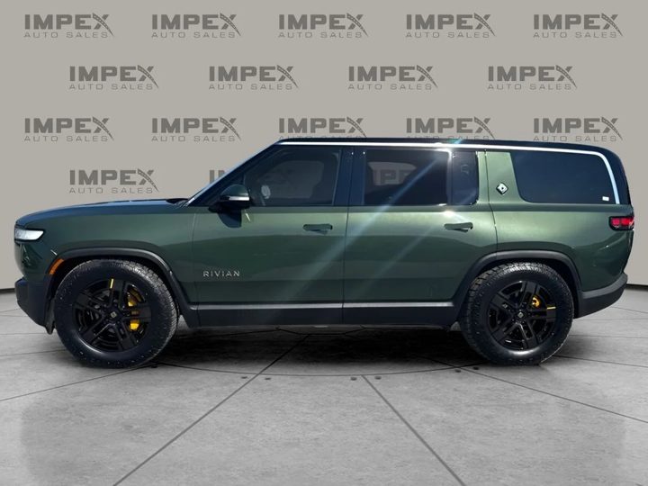 Rivian R1S, Spyne 2