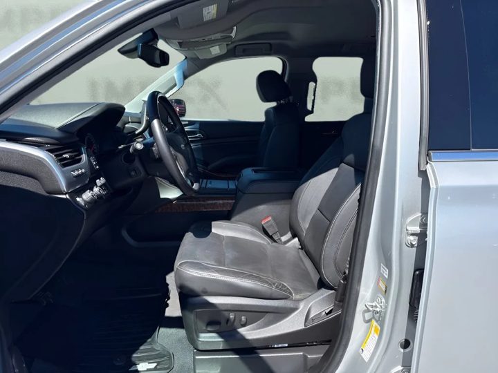 2020 Chevrolet Tahoe, Spyne 4