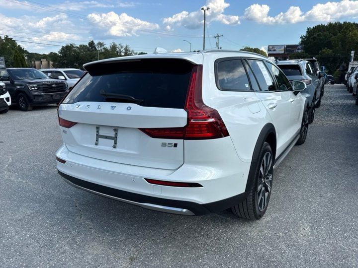 Volvo V60 Cross Country, Your photo 4
