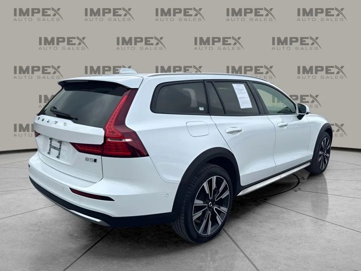 Volvo V60 Cross Country, Spyne 5