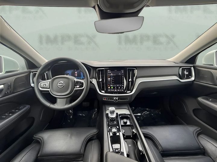 Volvo V60 Cross Country, Spyne 6